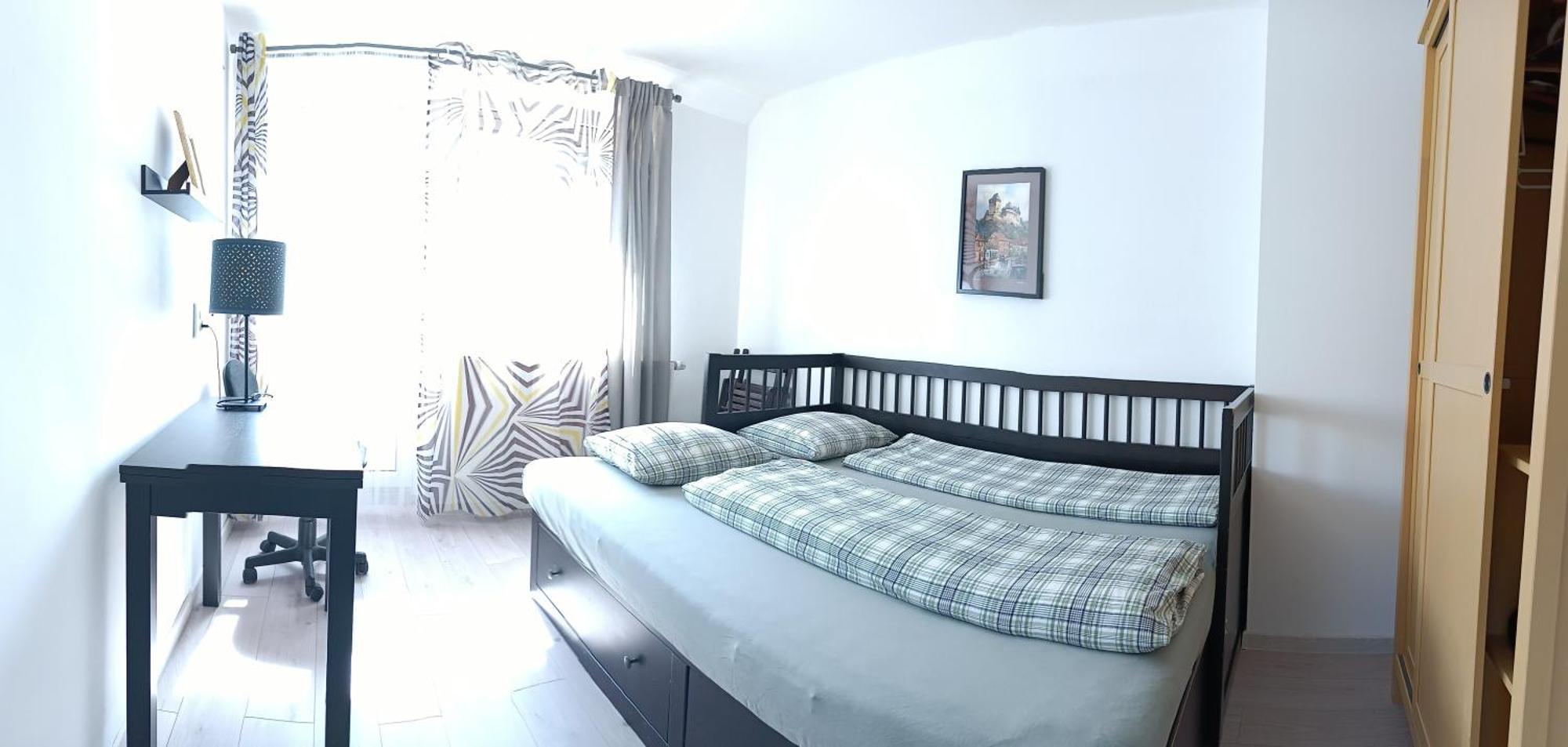 Апартаменти Cozy Gardens In Прага