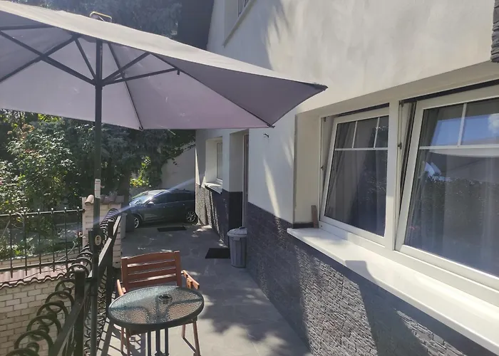 Cozy Gardens Apartments In Prague